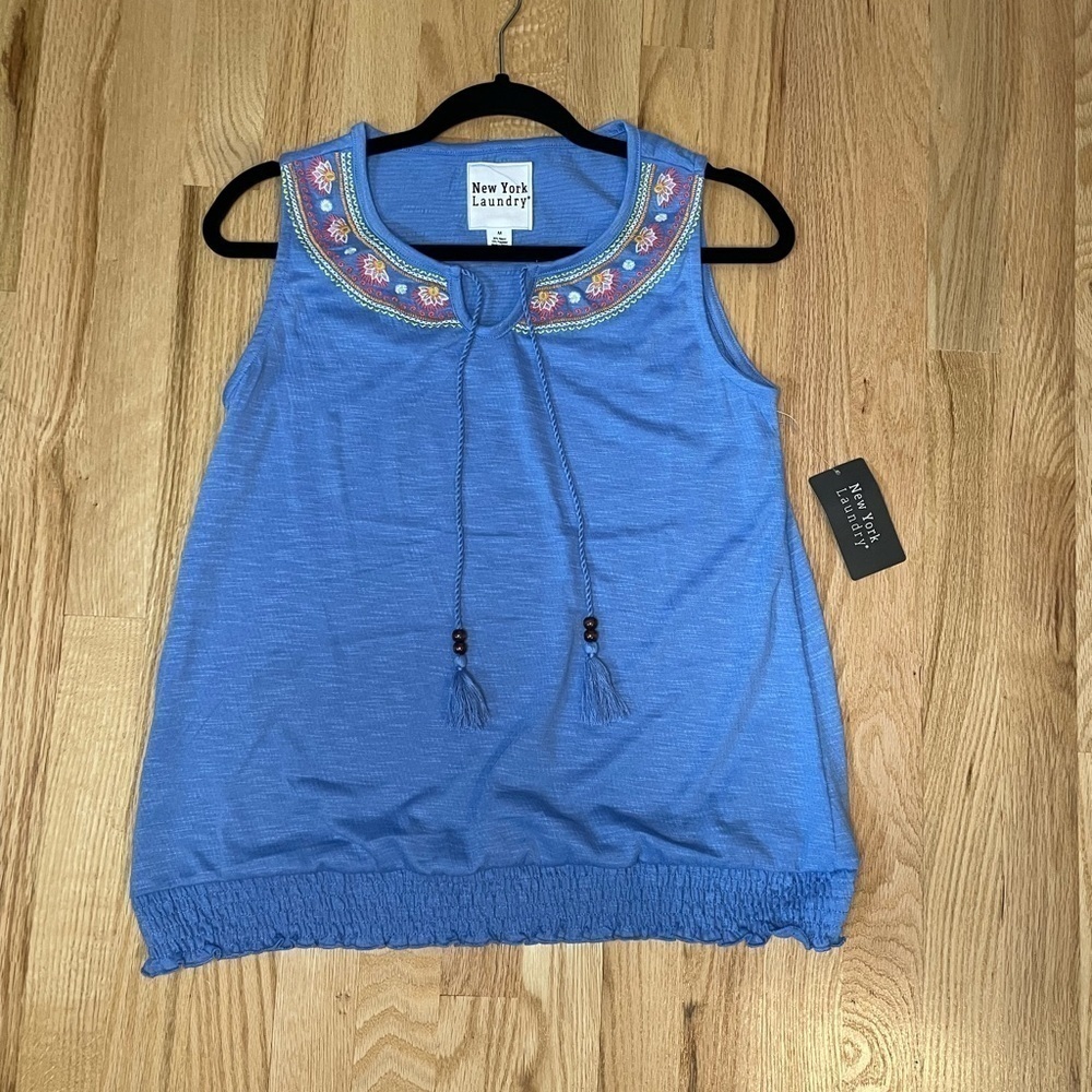 New York Laundry Embroidered Blue Tank Top Size Medium